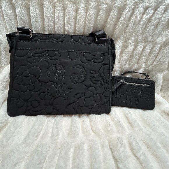 Vera Bradley Crossbody & Matching Wallet Set in Pristine Condition - Picture 2 of 11